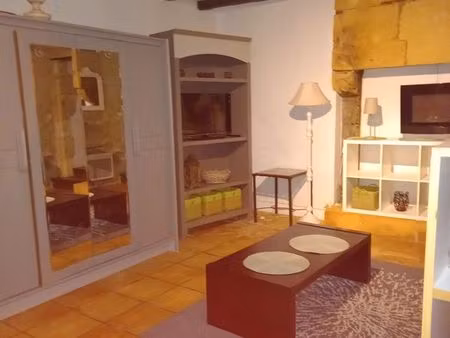 beau studio à louer dans centre ville