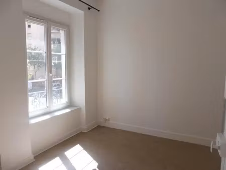 location appartement 2 pièces 33 m² à villeurbanne (69100)  535 €