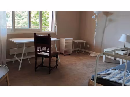location meublée appartement 1 pièce 14 m² à lyon 3ème (69003)  556 €
