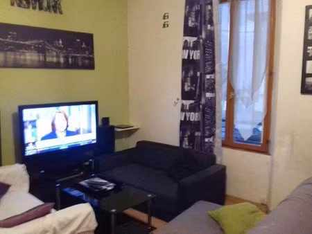 location meublée appartement 2 pièces 32 m² à reims (51100)  590 €