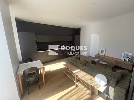 location meublée appartement 2 pièces 47.32 m² à millau (12100)  590 €