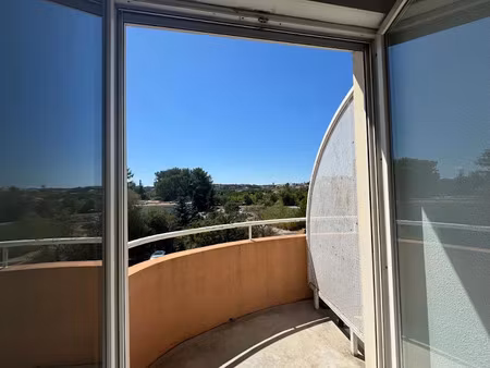 location appartement 1 pièce 31 m² à montpellier (34000)  626 €