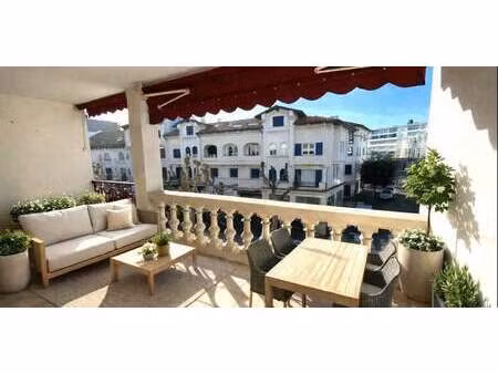 appartement avec terrasse en bord de mer centre ville - saint-jean-de-luz (64)