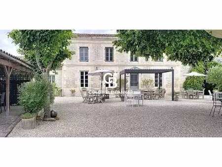 maison avec piscine aumagne (17)