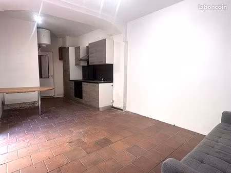 studio 1 pièce 22 m²