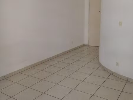 vends studio marseille timone