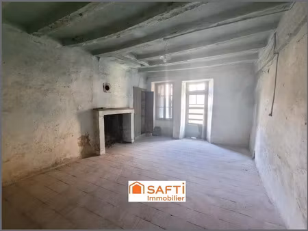 vente maison 5 pièces 130 m² à descartes (37160)  23 900 €