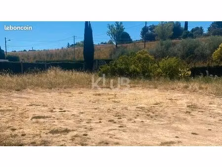 terrain 400 m² peyrolles en provence