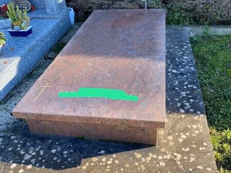 caveau 2 personnes + concession (2053) cimetière saint jeannet