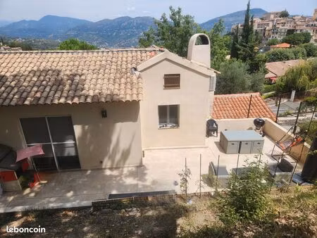 haut de villa 3-4 pièces avec jardin et terrasse + 2 stationnements