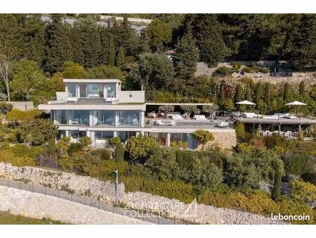 villa 8 pièces 370 m²