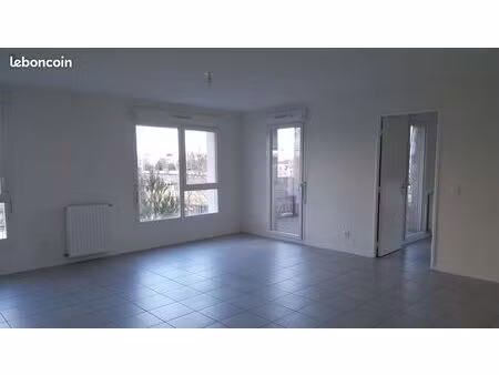 t3 de 67 m² avec garage – vendu loué – proche la soie