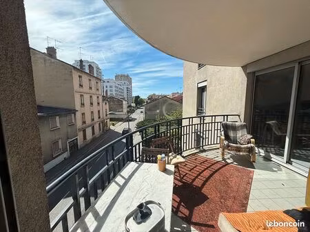 appartement 3 pièces 77 m²