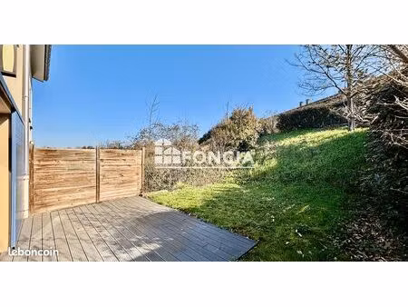 maison familiale avec jardin et garage