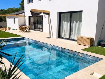 villa contemporaine de 140 m² – eoures/camoins 5 chambres – piscine – garage aménageable –