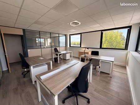 bureau équipé 28 m² – 4 postes – aix les milles