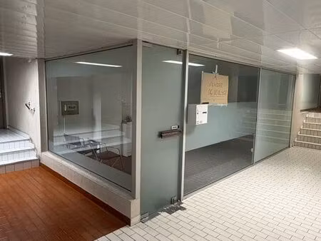 local à louer de 17 m2 à aubagne