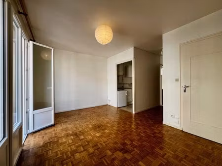 t1 23.38m² a louer grenoble