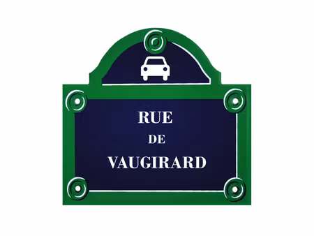 ** vaugirard ** 3ème sous-sol  dans une copropriété gardiennée et surveillée !