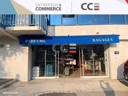 local commercial  entrepôt 300 m² villeneuve loubet