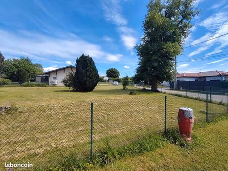 terrain 608 m² amberieu en bugey