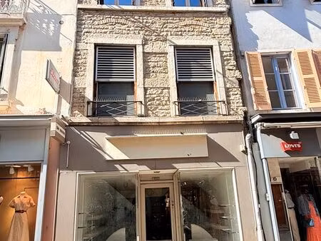 plateau à aménager de 33 m2 - bourg en bresse