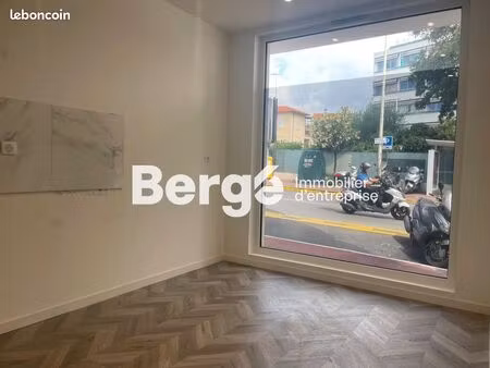local bureaux 21 m²