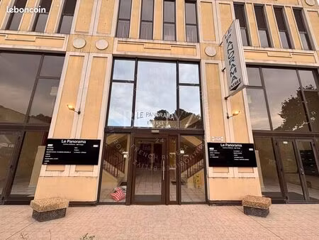 bureaux 73 m² mougins