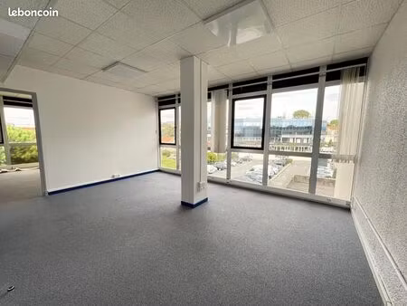 local commercial 107 m²