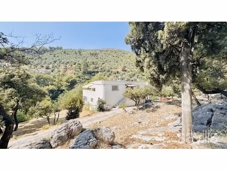 maison de campagne avec belles opportunités de rénovation