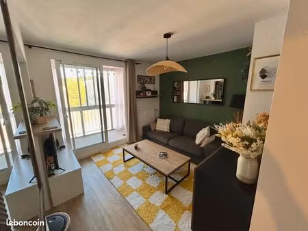 studio 29m² avec espace nuit - parking + cave - toulon forgentier