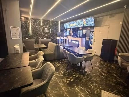 local restaurant 90 m²