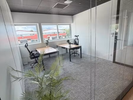 bureau privatif de 16 m² à louer – saint-genis-laval (limite pierre-bénite)