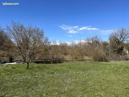 terrain 500 m² brignoles