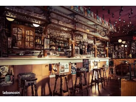 fonds de commerce bar-restaurant - env. 280 m² + terrasse - licence iv