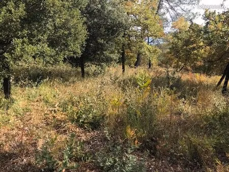 terrain 1 800 m² le val