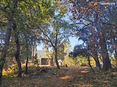 terrain 732 m² le thoronet