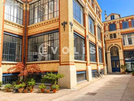 bureau 498 m²