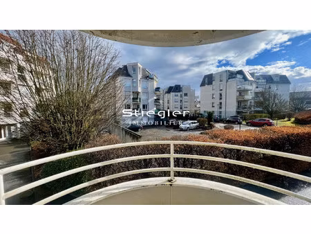 eckbolsheim - bel appartement t2 vendu loué – tram f à 4 min