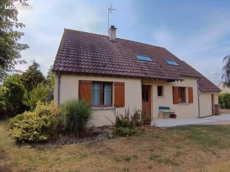 02320 vauxaillon - 4 chambres - 150 m² - maison familiale - dpe d - jardin arboré