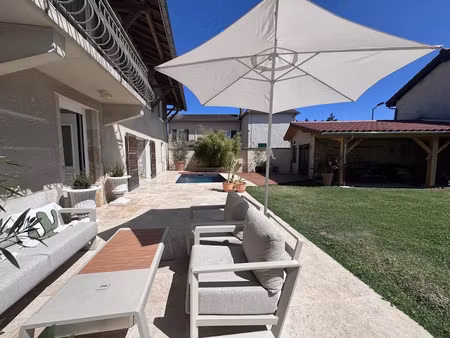 vente ferme 6 pièces 172 m² à chavanoz (38230)  440 000 €