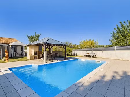 vente maison 5 pièces 133 m² à le taillan-médoc (33320)  434 000 €