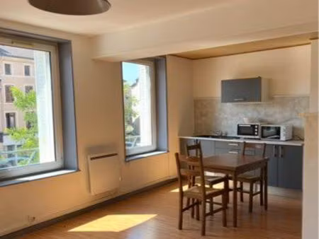 studio lumineux et rénové