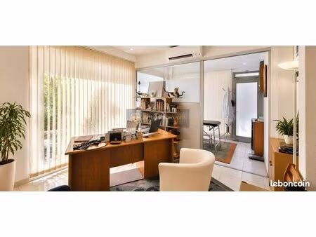 local commercial 55 m² saint aygulf