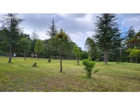 terrain 540 m² le teil