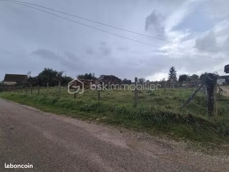terrain 2 092 m² champlost