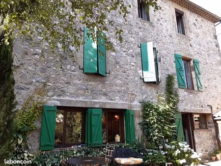 maison 6 pièces 182 m²