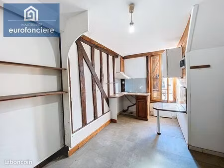 studio 1 pièce 14 m²