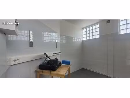 local professionnel 12m² - bail professionnel