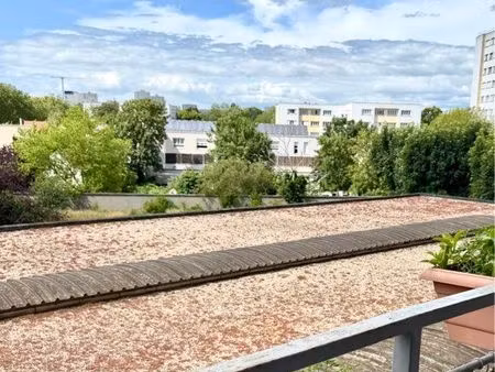à vendre de 2 pièces et 40 m² à vendre – appartement 2 pièces de 40 m² avec balcon  parkin